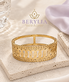 HALKA GEÇİŞLİ DETAYLI GOLD KALIN KELEPÇE BİLEZİK