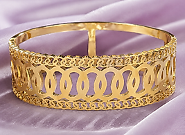HALKA GEÇİŞLİ DETAYLI GOLD KALIN KELEPÇE BİLEZİK